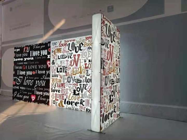 What is the "Fast Curtain Show"? Its Relationship with Digital Textile Printing