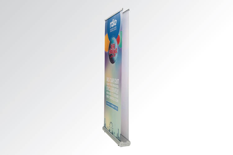 Double-Sided Quick Banner Show: A New Way to Enhance Brand Display